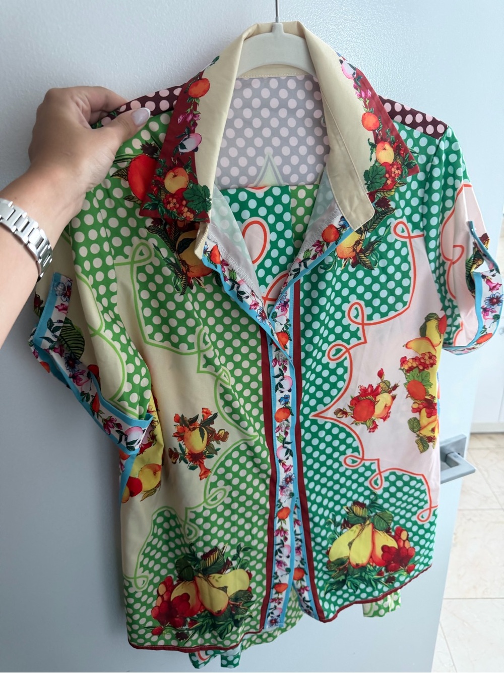 Skirt-shirt set
